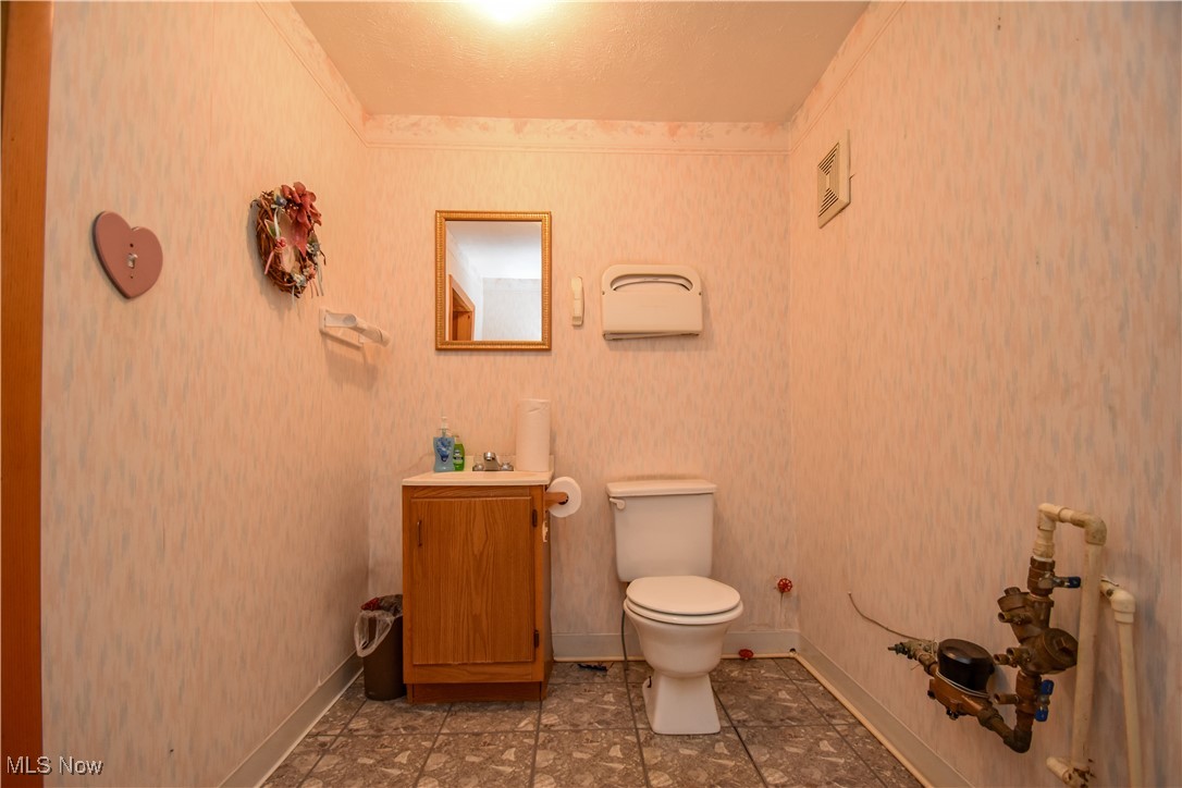 1187 Deforest Road, Warren, Ohio image 34