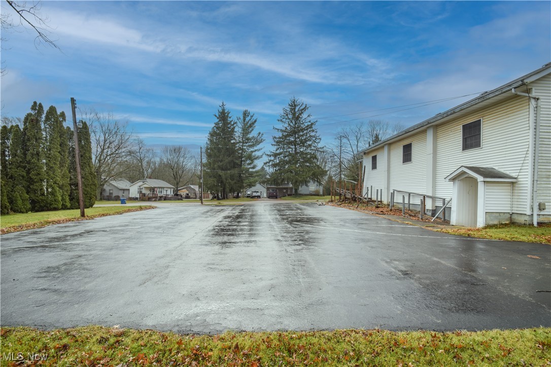 1187 Deforest Road, Warren, Ohio image 6