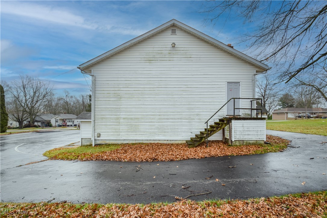 1187 Deforest Road, Warren, Ohio image 45