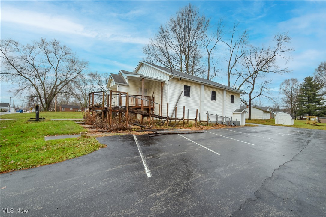 1187 Deforest Road, Warren, Ohio image 3