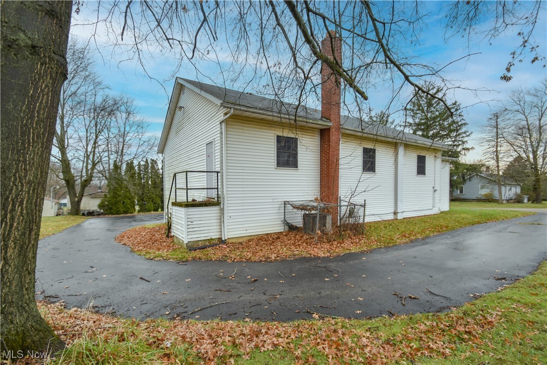 1187 Deforest Road, Warren, Ohio image 40