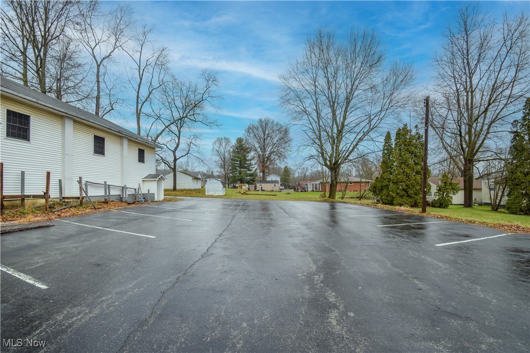 1187 Deforest Road, Warren, Ohio image 5