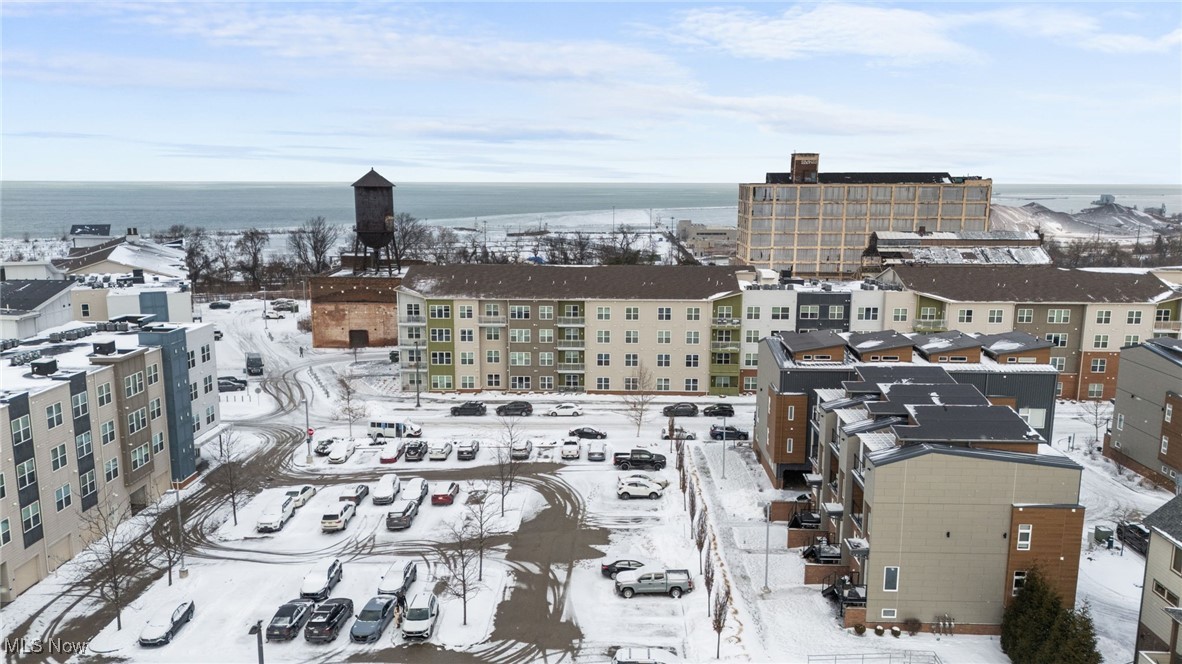 Breakwater Bluffs Loft Twnhms - Residential
