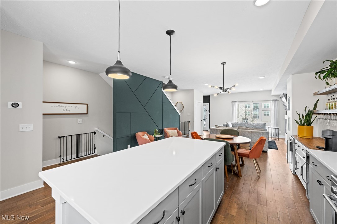 Breakwater Bluffs Loft Twnhms - Residential