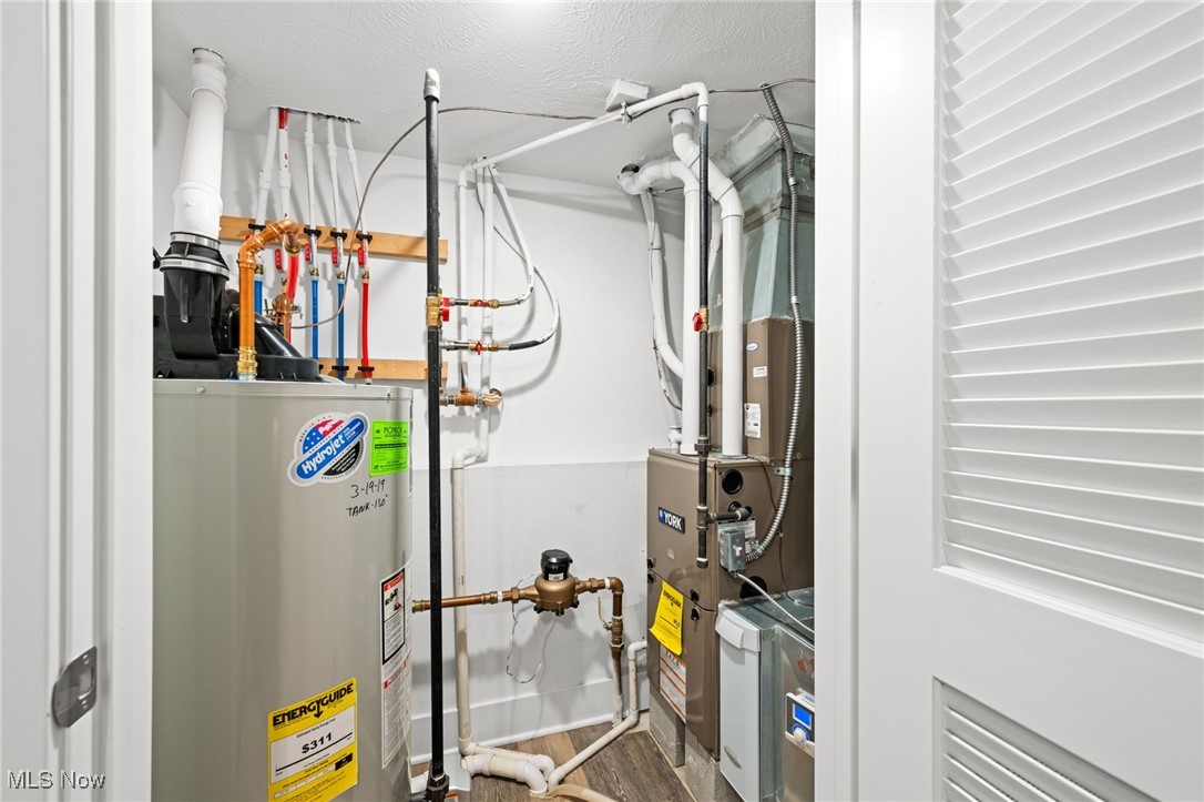 Breakwater Bluffs Loft Twnhms - Residential