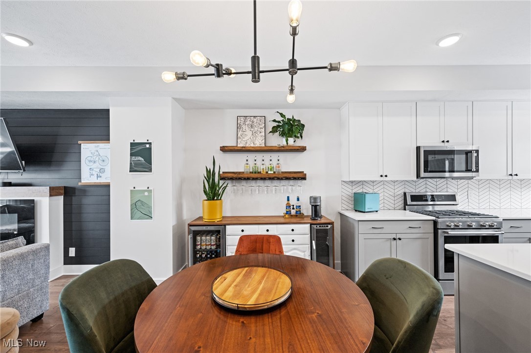 Breakwater Bluffs Loft Twnhms - Residential