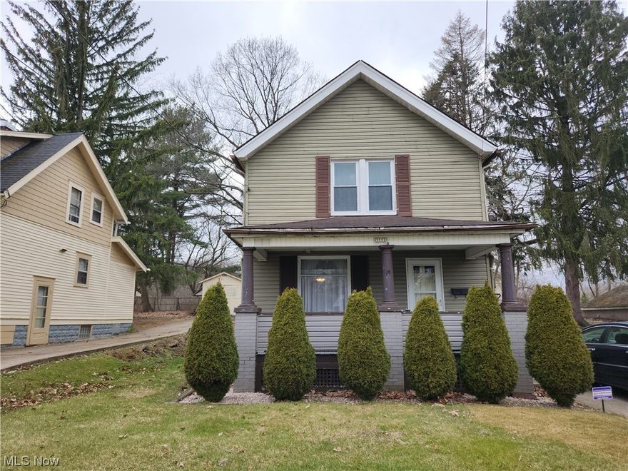 Check out this move in ready, two bedroom two story home, located in the Buckeye Park neighborhood on Youngstown's Southside, just blocks from Struthers.  This house features two full baths.  The second floor bath has a classic claw foot tub, while the basement bath features a shower.  The kitchen cabinets, furnace and hot water tank are newer updates, while the classic woodwork of this cozy home remains.  Out back you will find a one car garage, and a spacious back yard.  The sale also includes an adjoining extra lot, featuring a swing set and flag pole, already in place.  This house is priced to sell.  You will not be disappointed!