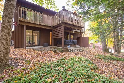 Tiny photo for 17813 Suncliff Place, Strongsville, OH 44136 (MLS # 5179900)