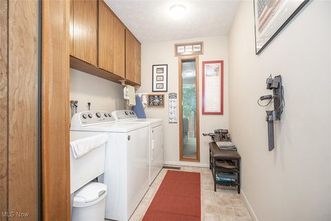 Tiny photo for 17813 Suncliff Place, Strongsville, OH 44136 (MLS # 5179900)