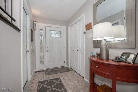 Tiny photo for 17813 Suncliff Place, Strongsville, OH 44136 (MLS # 5179900)