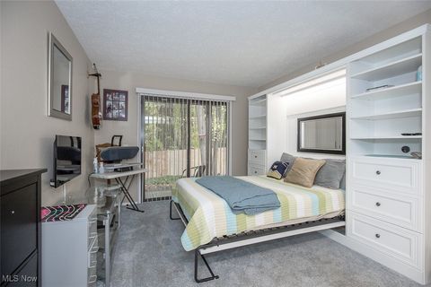 Tiny photo for 17813 Suncliff Place, Strongsville, OH 44136 (MLS # 5179900)