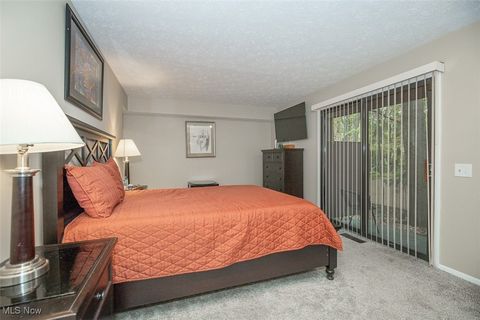 Tiny photo for 17813 Suncliff Place, Strongsville, OH 44136 (MLS # 5179900)