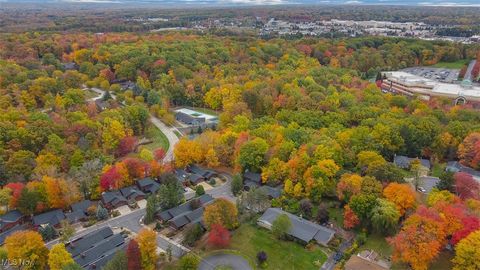 Tiny photo for 17813 Suncliff Place, Strongsville, OH 44136 (MLS # 5179900)