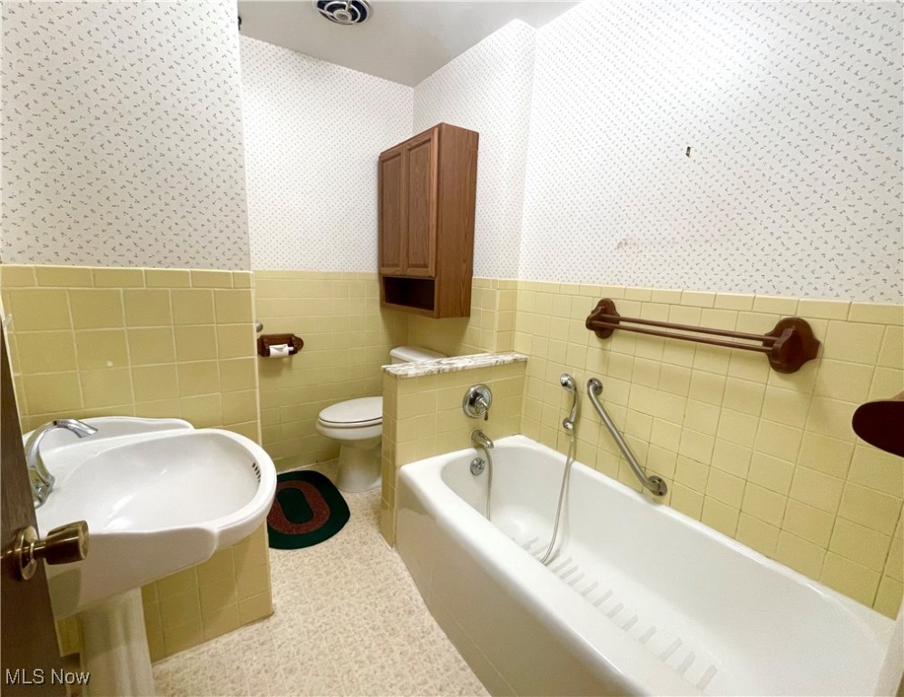 Cedric Morrison - Residential