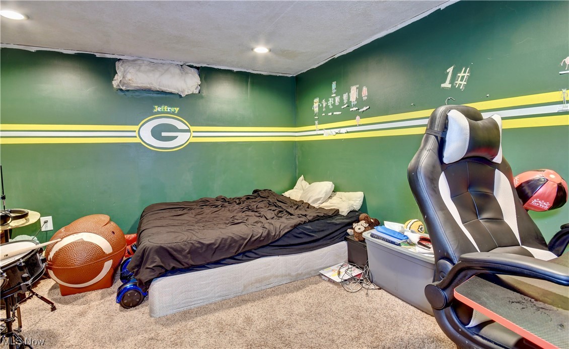 Clewells & Fenners/New 94 Ad - Residential