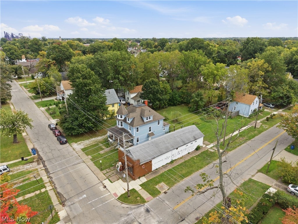 523 W 23rd Street