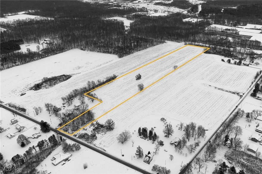 The greatest holiday gift of all is available... 13 acres of vacant land in Poland, Ohio! Whether you're treating yourself to a long-term investment, leasing for passing income, or planning to build your future dream home, you can't go wrong with vacant land on Struthers Road, between the cross sections of Dobbins and Miller Roads.