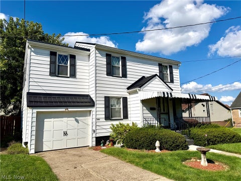 Tiny photo for 1201 Courtland Road RD, Weirton, WV 26062 (MLS # 5240795)