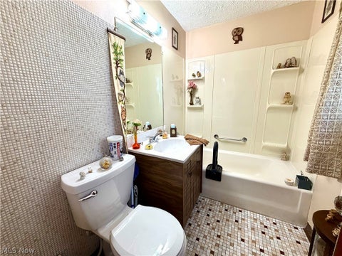 Tiny photo for 1201 Courtland Road RD, Weirton, WV 26062 (MLS # 5240795)