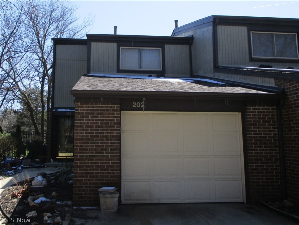 Here's an opportunity to live in a fantastic location! With the hike and bike trail and canal out back off of the deck, this condo is near to all the downtown happenings- restaurants, bars, the Civic Theater, Canal Place Stadium, Lock 3, and more! In need of cosmetic updates (there are some unfinished projects), this 2 bedroom, 1.5 bath unit is ready to be made your own. It has a great floor plan and nice sized rooms and the basement has a large area that can be finished into a terrific family room. Call for your showing today!