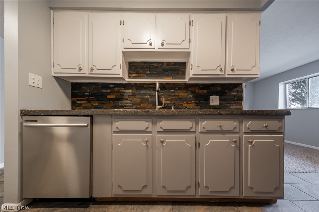 Golden Oaks Condo - Residential