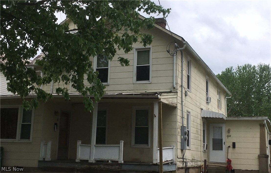 Marietta Square 16 - Residential Income