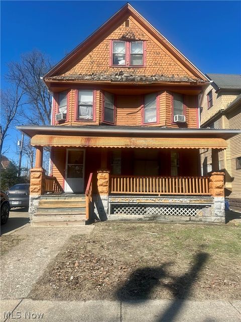 10601 Everton Avenue Cleveland OH 44108