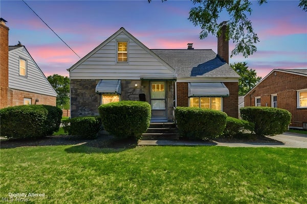 1613 TEMPLE AVE, CLEVELAND, OH 44124 - Image 3ef1eb9d2d783b44149e24ff97cb0ca7/2389240945