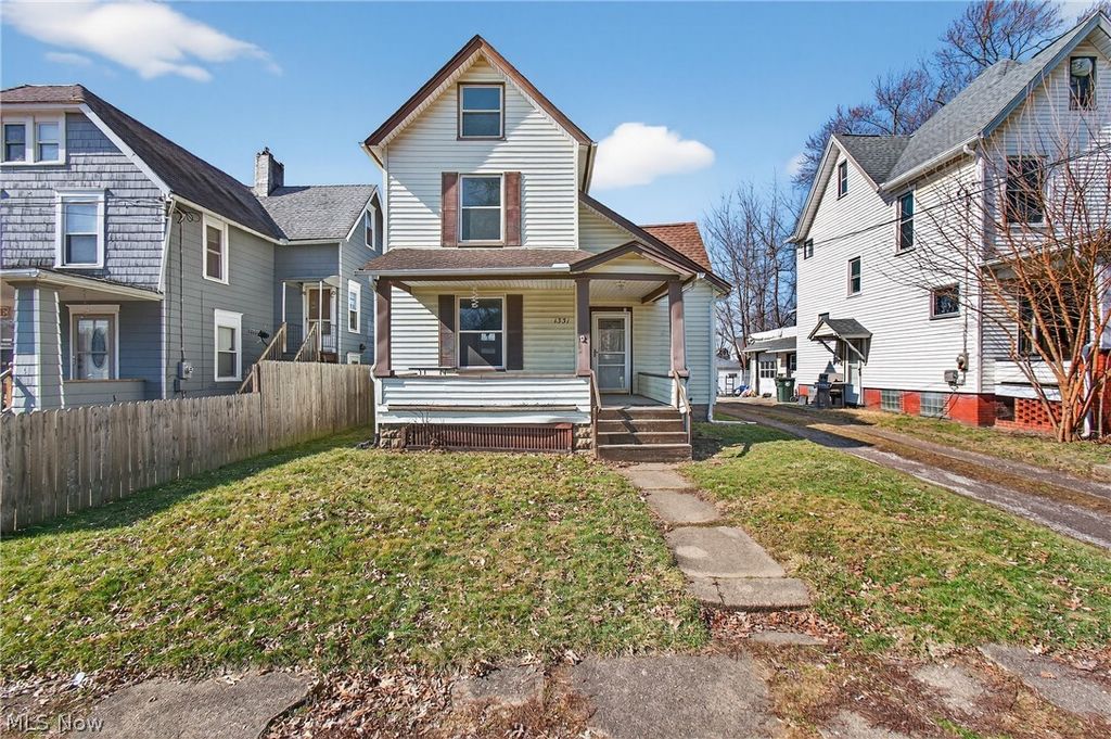 Photo of 1331 Louisiana Avenue NW, Canton, OH 44703 (MLS # 5189837)