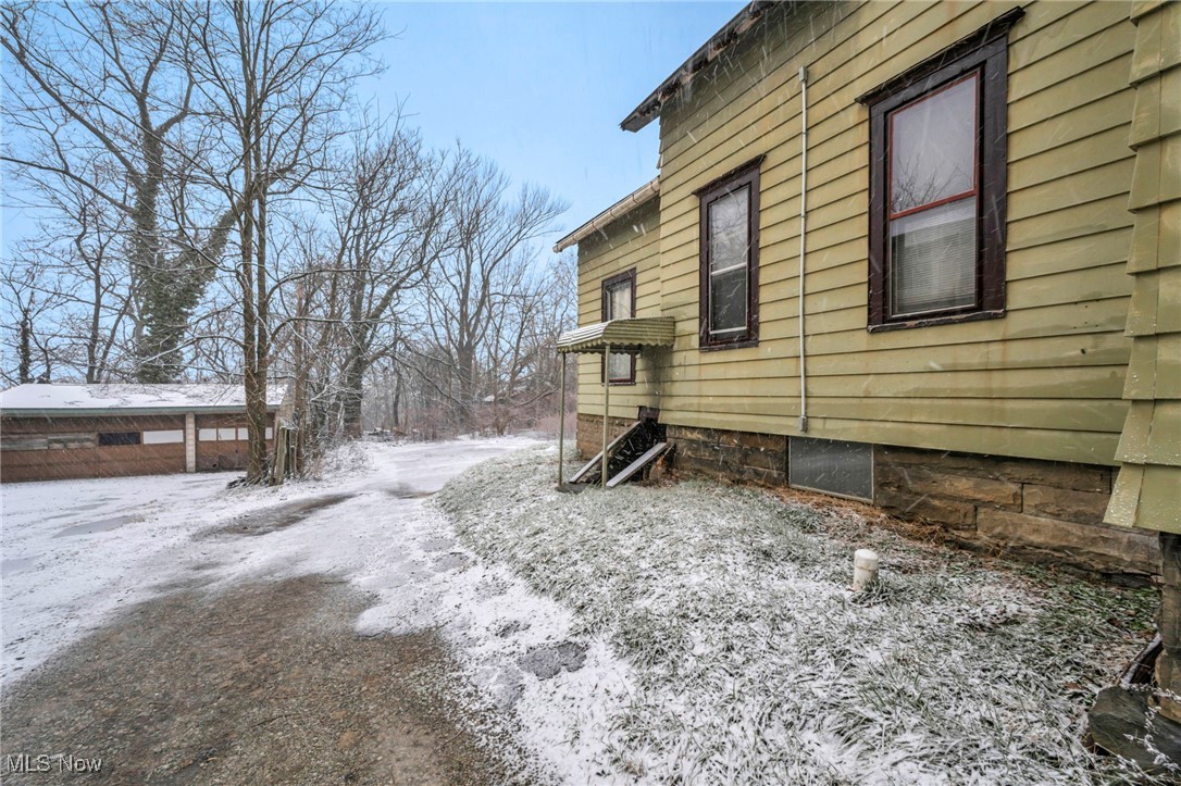 Village/Elyria - Residential Income