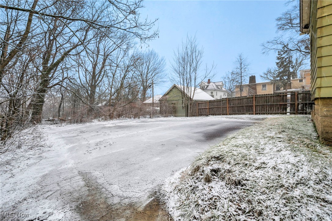 Village/Elyria - Residential Income