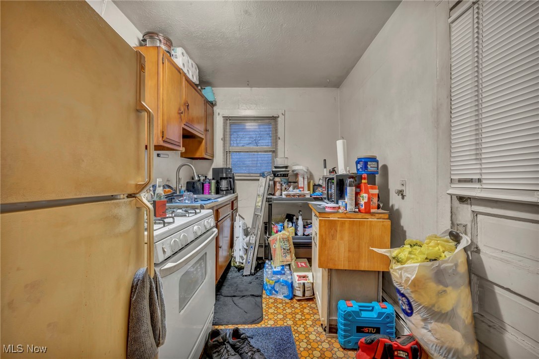 Village/Elyria - Residential Income