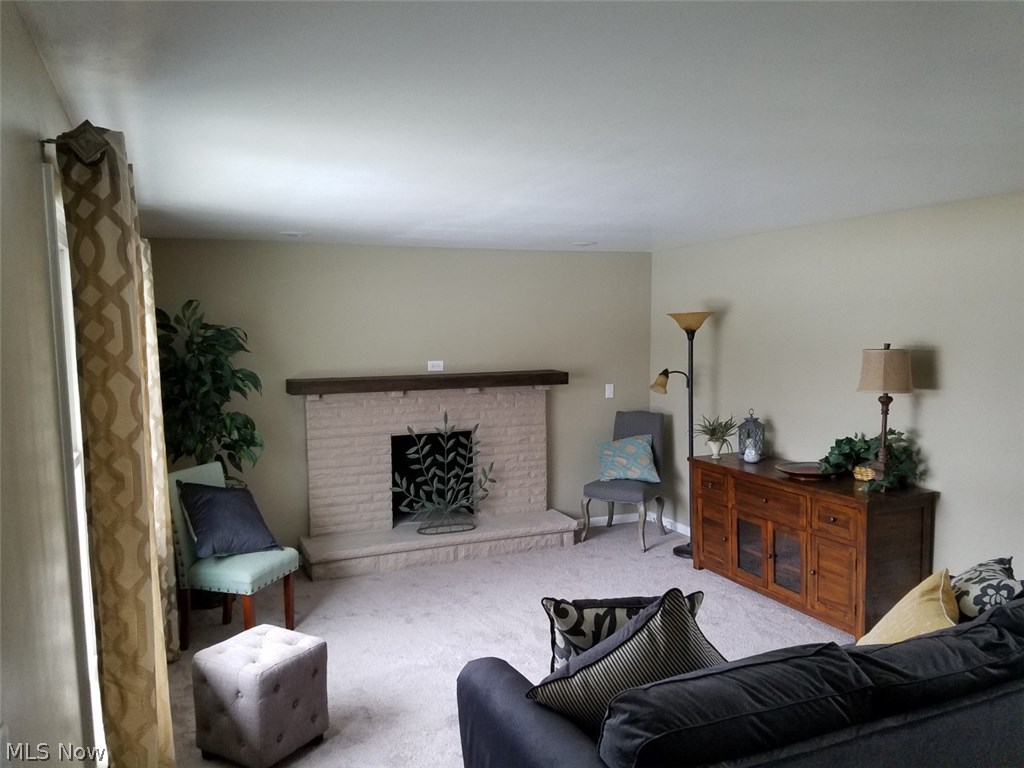 Laurel Ridge - Residential