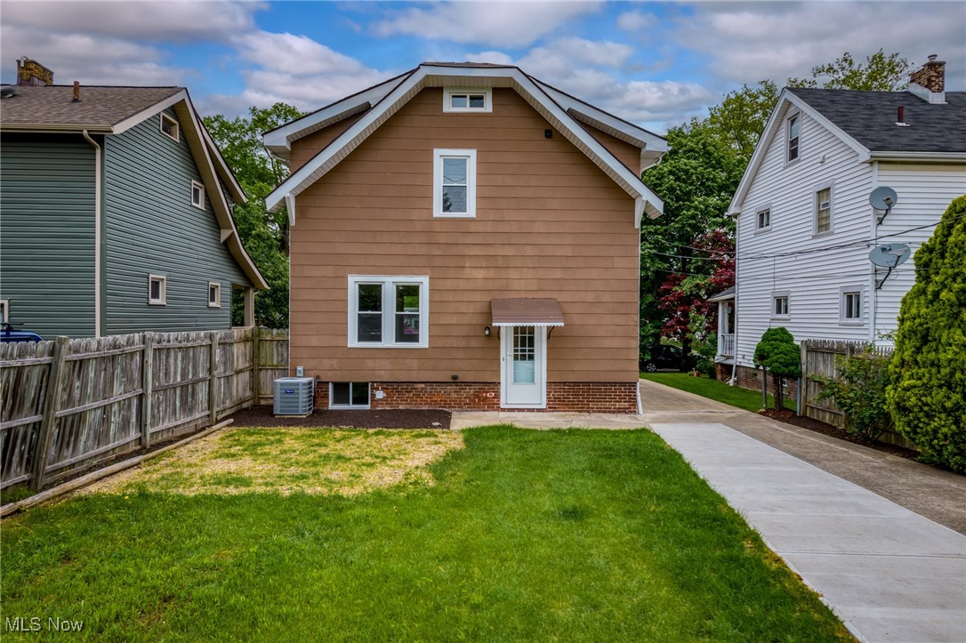 2225 Portman Avenue, Cleveland, Ohio image 33