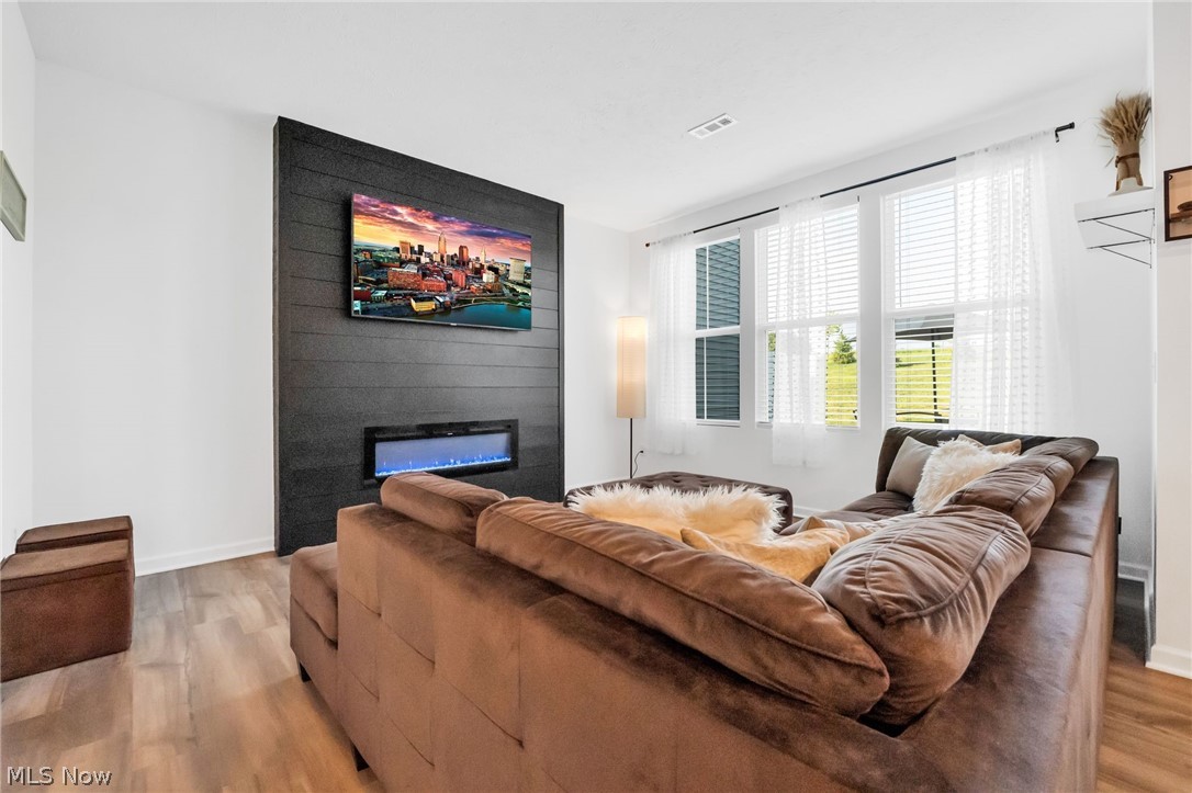 Renaissance Pk/Geauga Lake West- - Residential