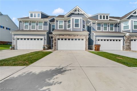 Townhouse For Sale - 805 Dipper Lane #2<br/> Portage County, Aurora, OH 44202