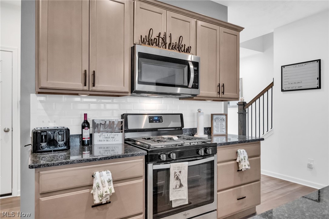 Renaissance Pk/Geauga Lake West- - Residential