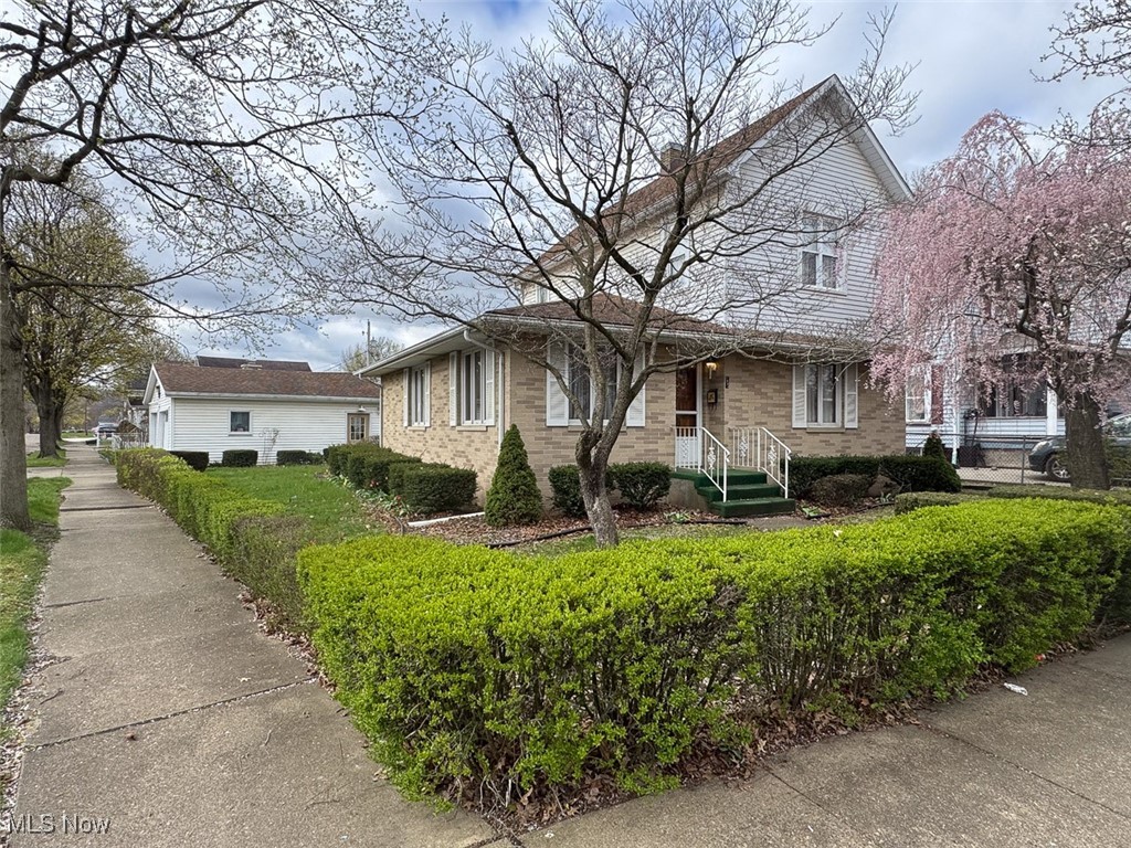 1002 Miller Avenue, New Philadelphia, Ohio image 1