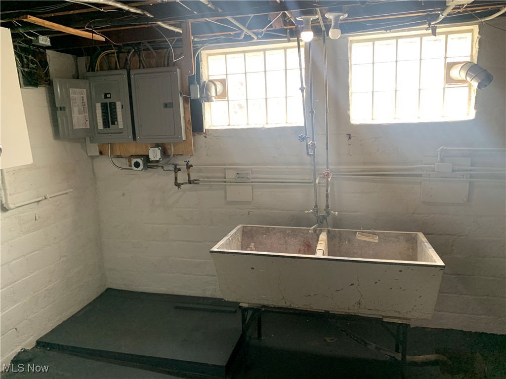 Cleveland, Ohio 44119, United States, 4 Bedrooms Bedrooms, ,2 BathroomsBathrooms,Residential,Active,166721