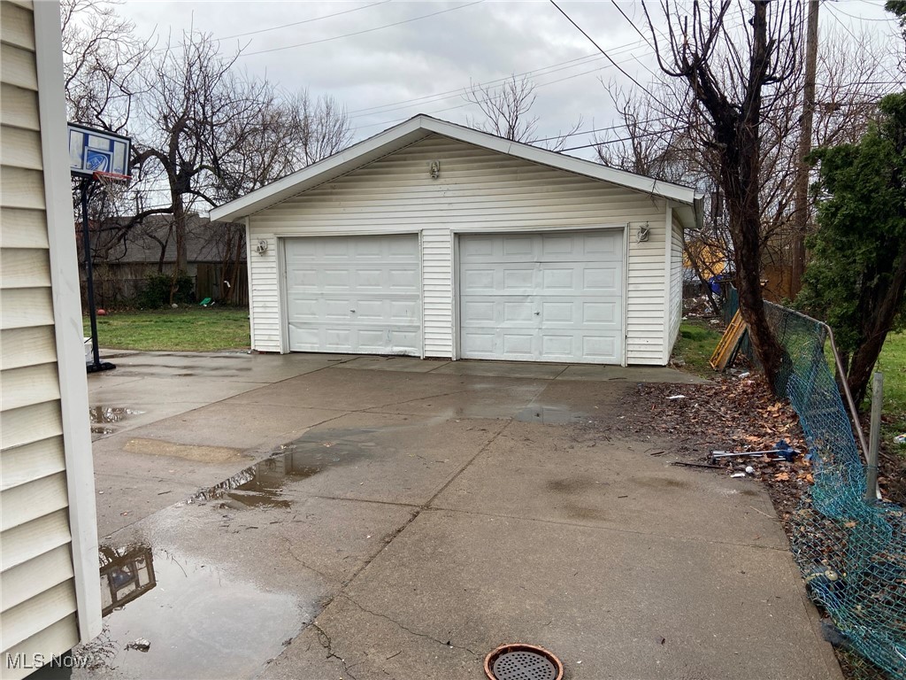 2035 W 83rd Street, Cleveland, Ohio image 5