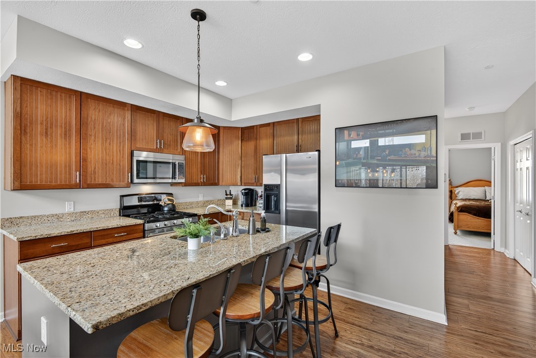 Battery Park Twnhms Condo - Residential