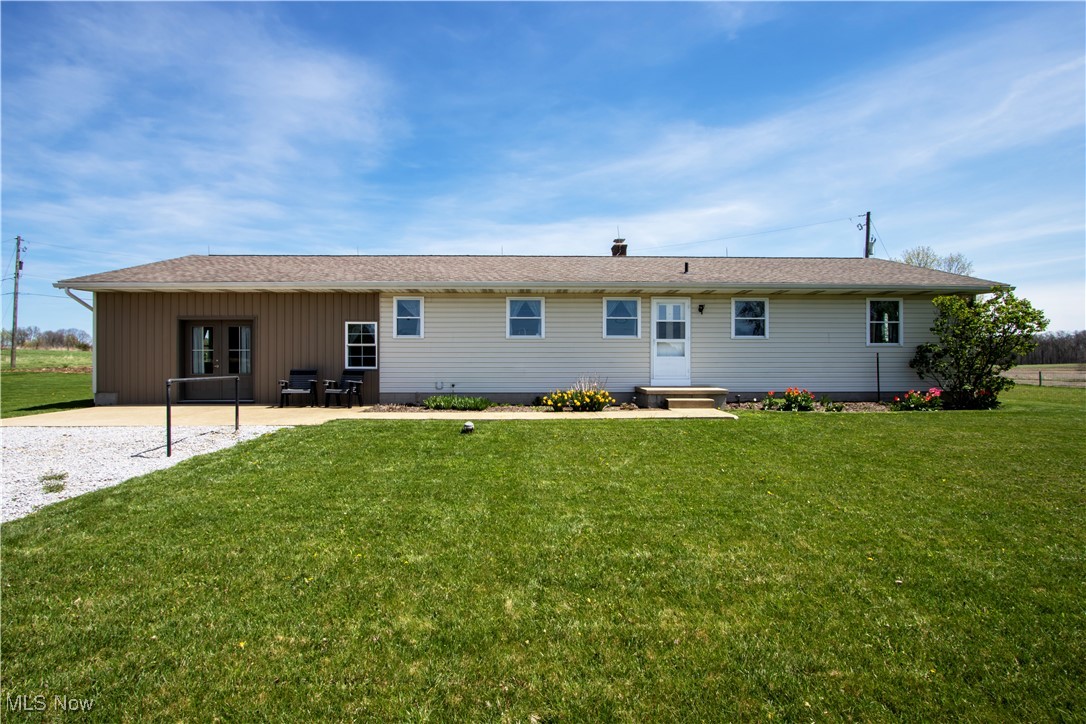 800 S Apple Creek Road, Apple Creek, Ohio image 3