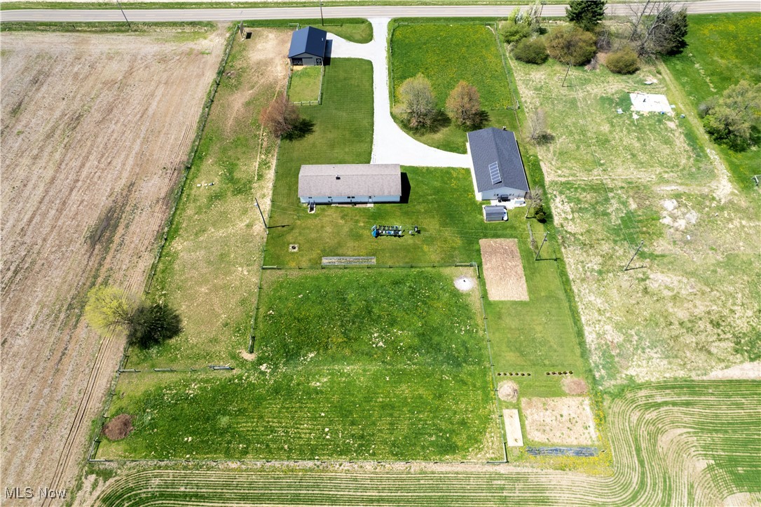 800 S Apple Creek Road, Apple Creek, Ohio image 36