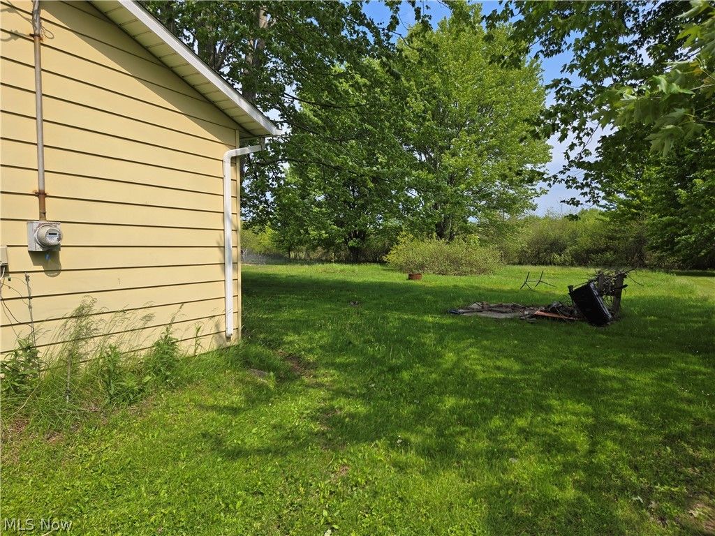 Photo of 5401 W Maple Avenue, Geneva, OH 44041 (MLS # 5210926)