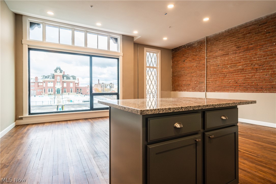 Offset Lofts - Residential Lease