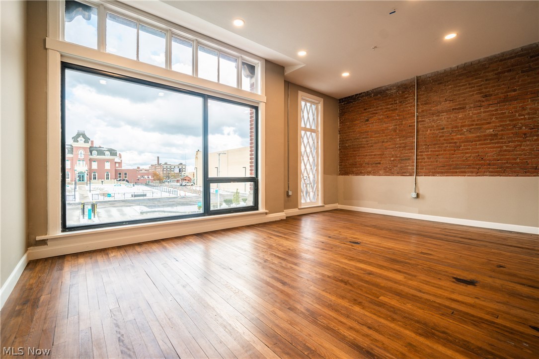 Offset Lofts - Residential Lease