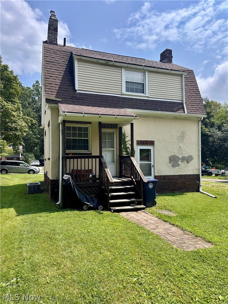 466 Watson Street