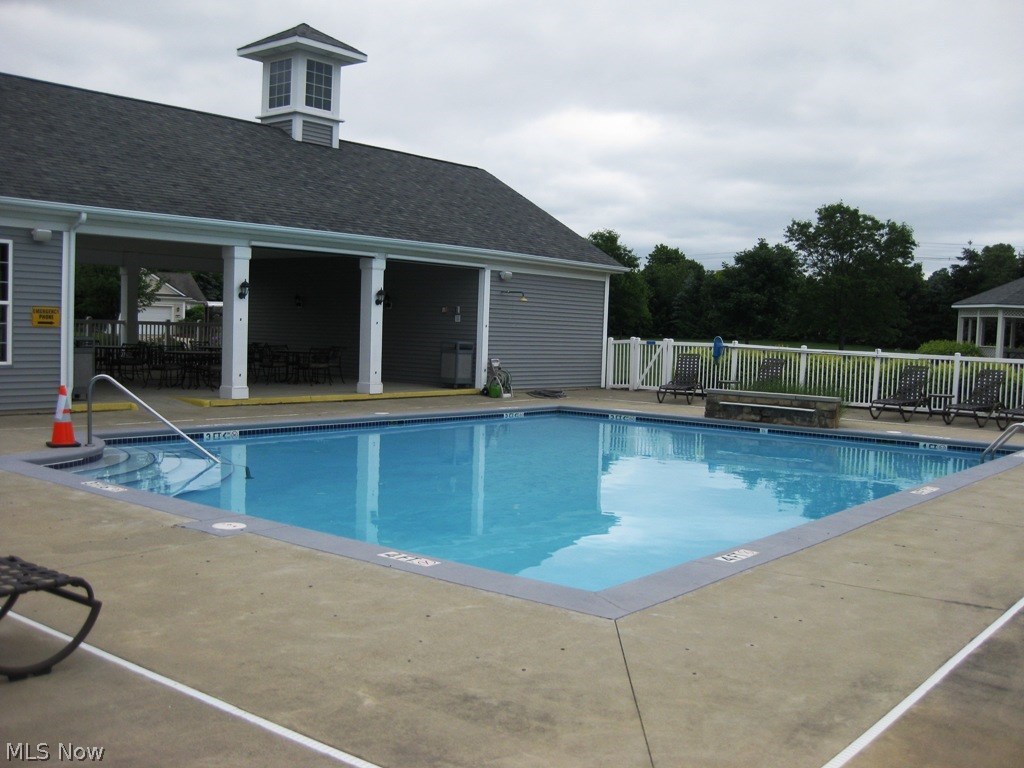 Arbors of Bridgewater Crossing - Residential