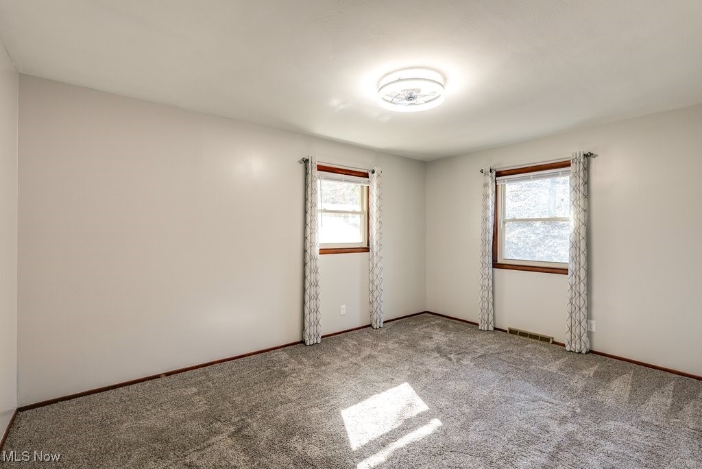 4960 Dunkeith Woods Drive, Canton, Ohio image 11