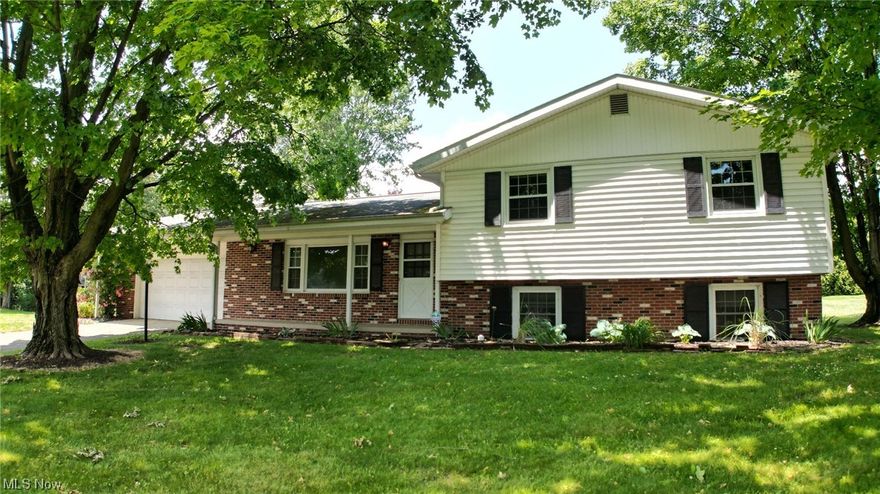 AUCTION DATE: Wednesday, July 12th 6:00 PM

Super clean. Move in condition. Split level with plenty of space. 1256 sq. ft. of living area. Minutes from new Triway complex. Easy access to major routes in any direction. You will like the condition and room layout. 3 bedrooms One full bath and one ½ bath. Paved driveway. And ready for a new owner. Be moved in before school starts. With the current price of new construction you can buy a home for less dollars that you can build. And it all sells to the high bidder. No minimums. No reserves. No buyer premium. You pay what you bid. Terms are 10% down day of auction and balance due at closing in 45 days. Arrange your financing and come bid your judgment. Tour the property and see what your dollars will buy.

OPEN HOUSE: Wednesday, July 5th 4:00 - 6:00 PM